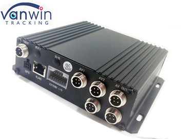 4CH 720P Pojazd Mobilny DVR GPS Track 3G Monitorowanie w czasie rzeczywistym Kompatybilny z AHD i kamerą analogową