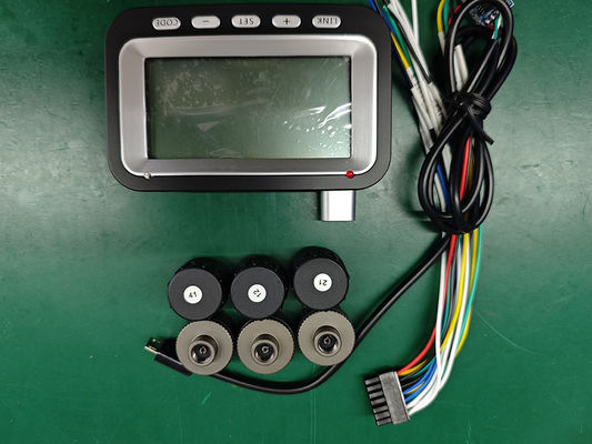 AHD 1080P Wsparcie w monitorowaniu poziomu oleju i ciśnienia w oponach 8-kanałowy rejestrator wideo MDVR dla ciężarówek/pojazdów logistycznych