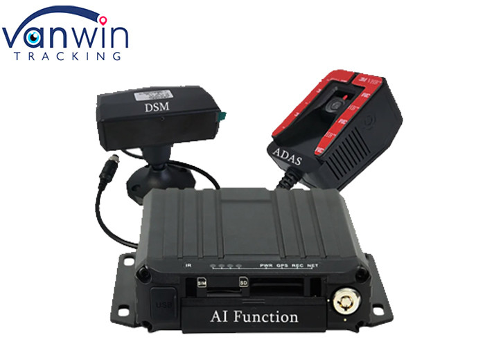 4 kanały 1080P Pojazd GPS 4G WIFI AI BSD DSM ADAS MDVR dla autobusu