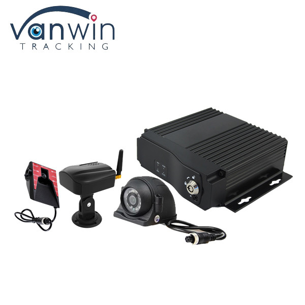 8ch 4G GPS MDVR ADAS DSM Kamera z GPS mobilny dvr Pojazdy CCTV AI MDVR Auto czarna skrzynka